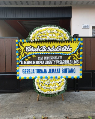 Papan Bunga Duka di Mamosalato