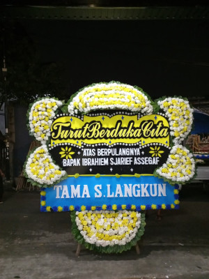 Papan Bunga Duka di Mamosalato